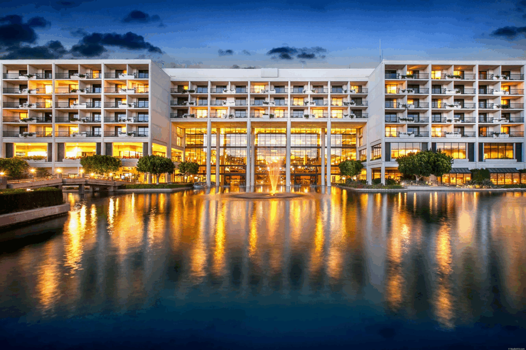 JW Marriott Desert Springs Resort & Spa Exterior Evening Photo